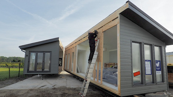Mantelzorgwoning kopen bij De Bergjes Chalets & Stacaravans-2