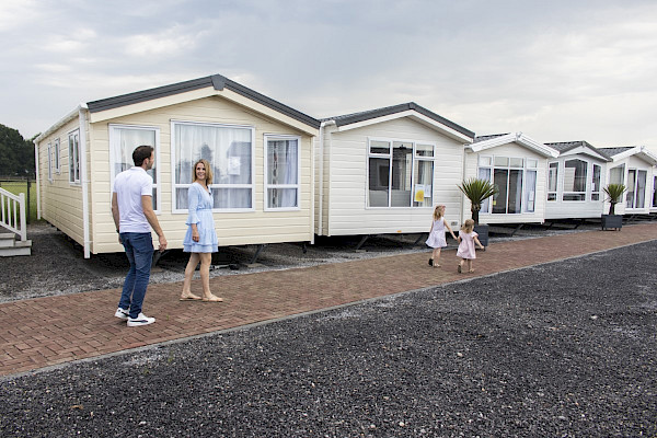 Het grootste aanbod in chalets en stacaravans van Europa-1